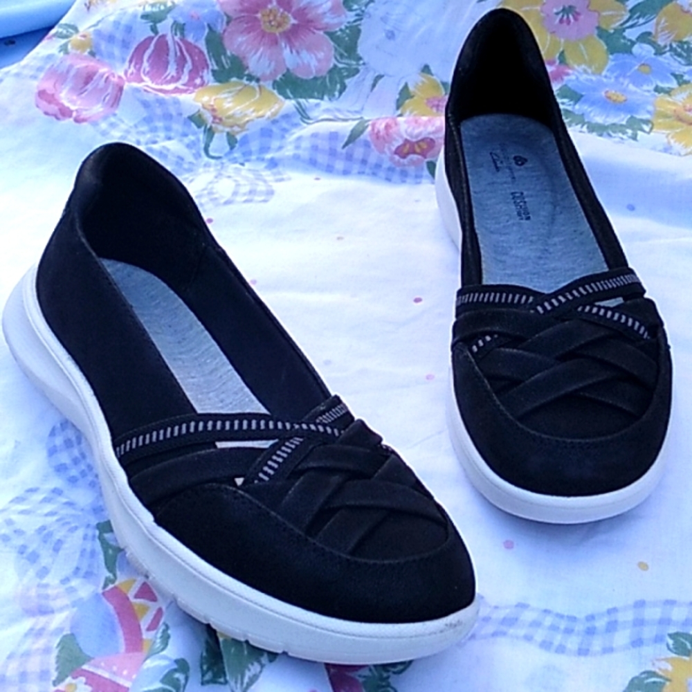⭐❤️Women's Clark's Cloudsteppers black slip on shoes 👞 💥Like New 💥⭐❤️